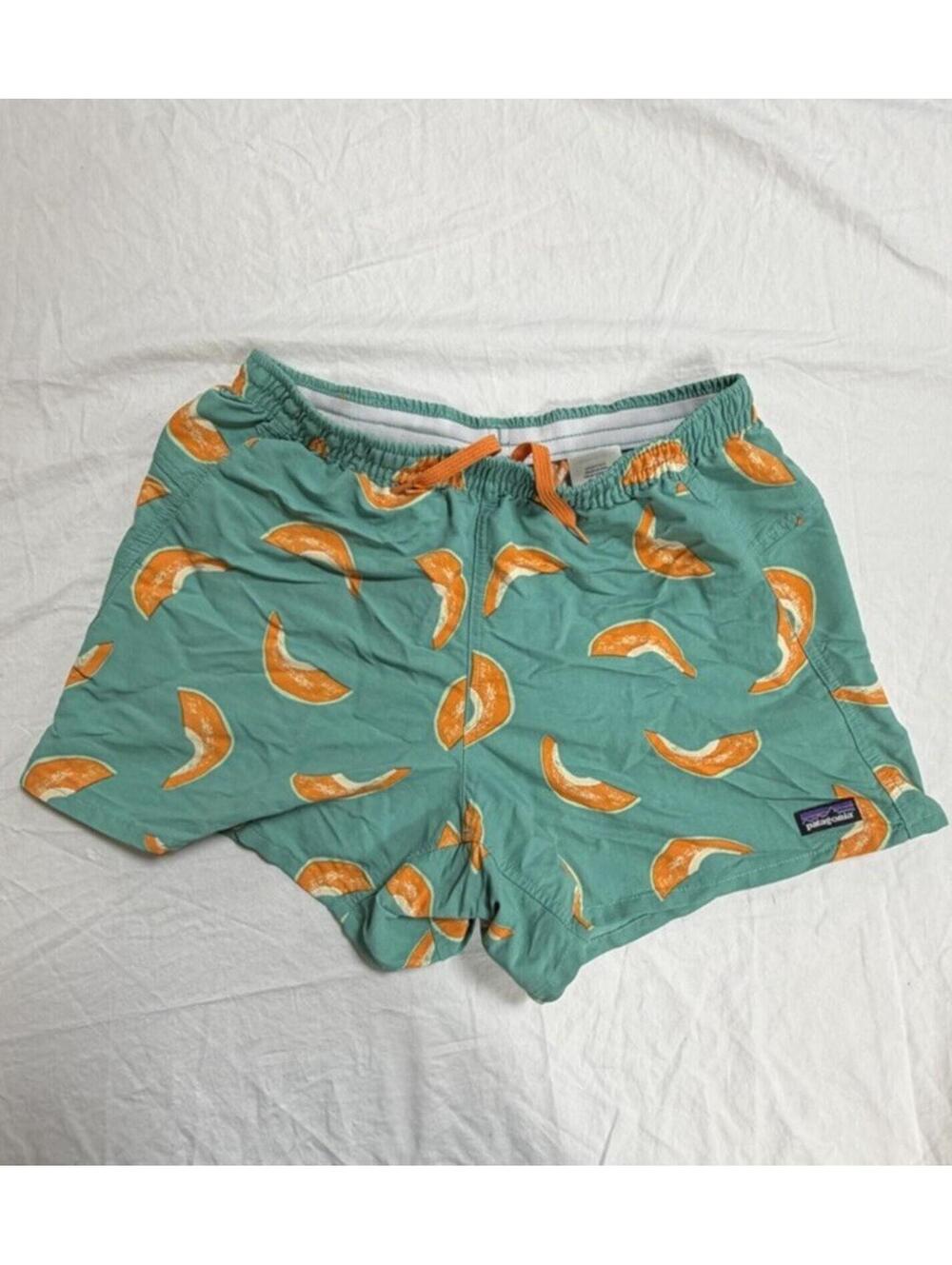 Patagonia Graphic  Flamboyant  shorts green orange drawstring pockets men